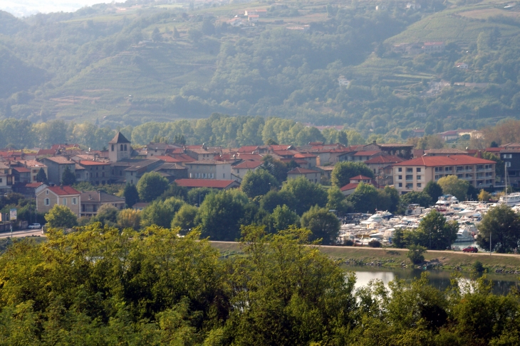 Village des Roches de Condrieu - Les Roches-de-Condrieu
