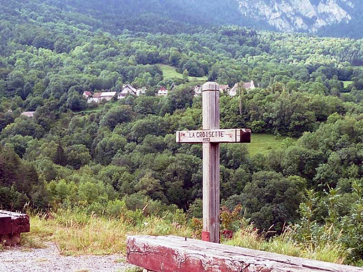 Le village vu de la Croisette - Monestier-d'Ambel