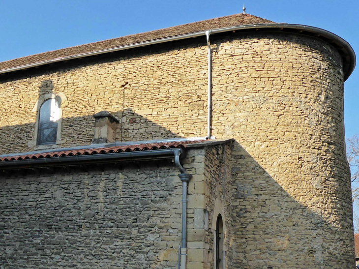 Le chevet de l'église - Saint-Alban-de-Roche