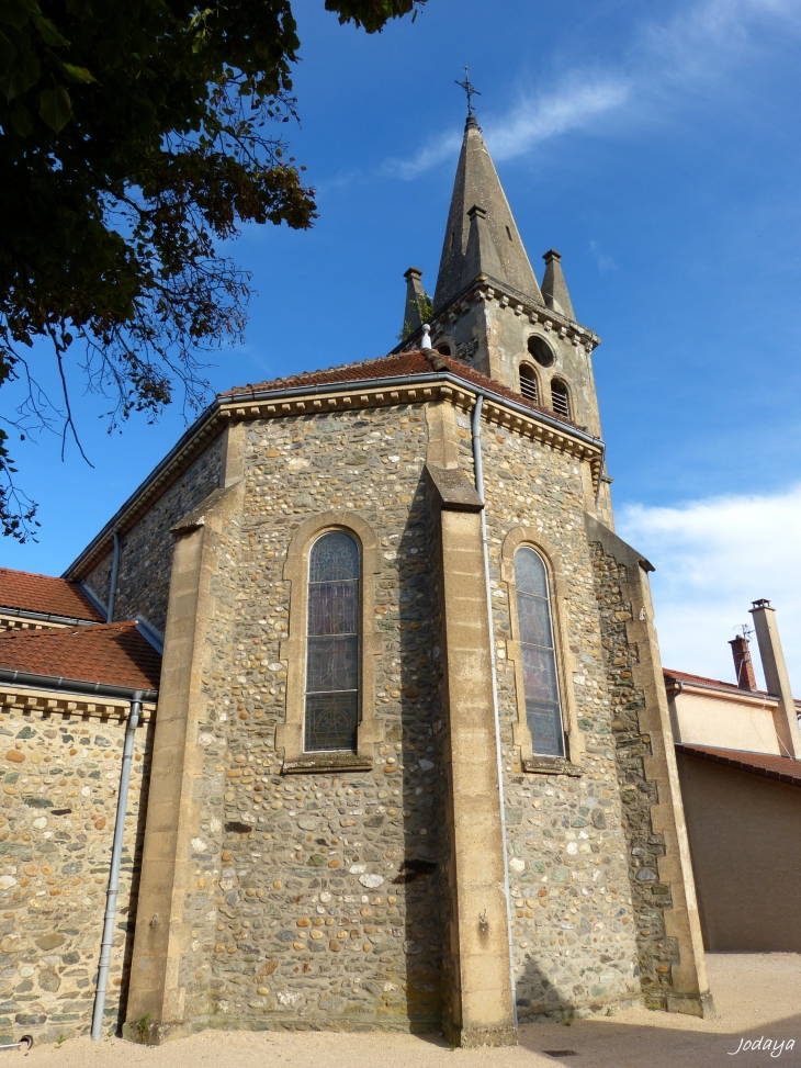 Sainte-Anne-sur-Gervonde. L'église.