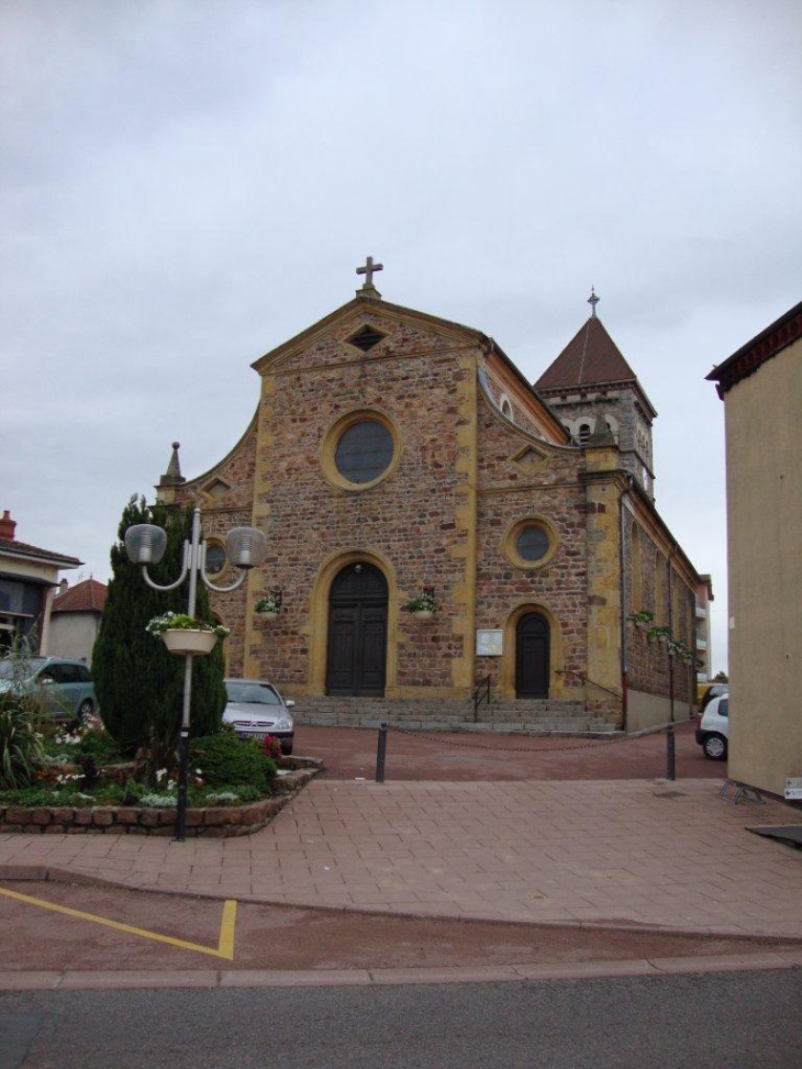 Balbigny (42510) église