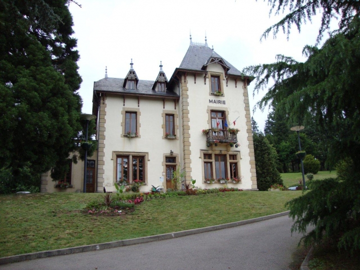 Belmont-de-la-Loire (42670) la mairie