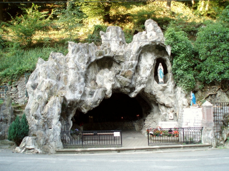 Grotte de cotatay - Le Chambon-Feugerolles
