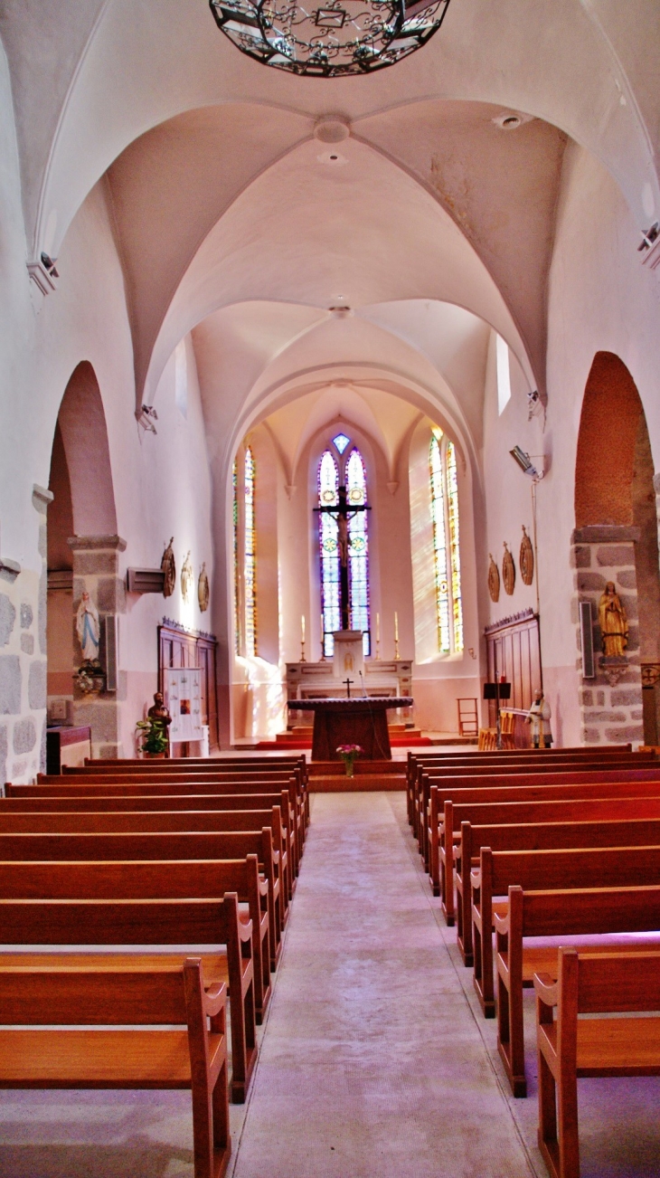 <<église Saint-Bonnet - Saint-Bonnet-des-Quarts