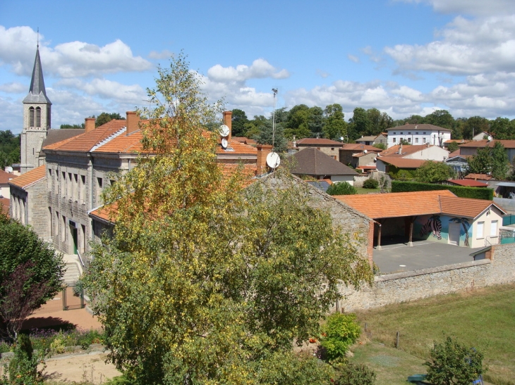 Mairie et école - Saint-Cyr-les-Vignes