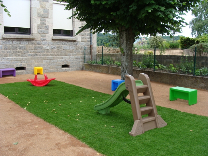 Jardin enfants Micro crèche - Saint-Cyr-les-Vignes
