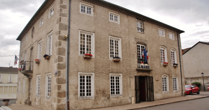 La Mairie - Saint-Just-en-Chevalet