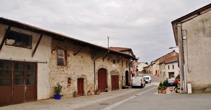  - Saint-Priest-la-Prugne