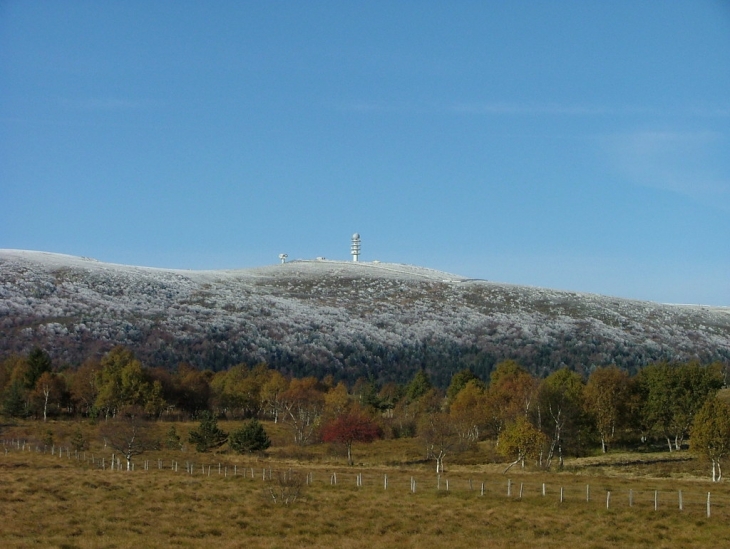 Paysage d'automne.pierre sur haute sous le givre - Sauvain