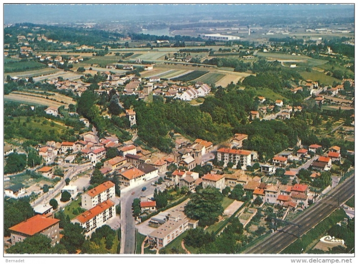 Le village avant construction écoles et residence du chateau - Albigny-sur-Saône