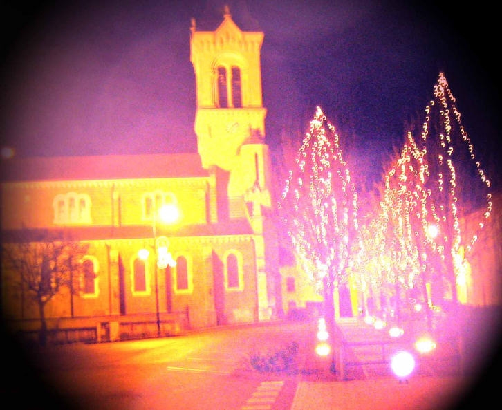Eglise de nuit - Bourg-de-Thizy