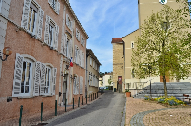 La Mairie et L'église - Charbonnières-les-Bains