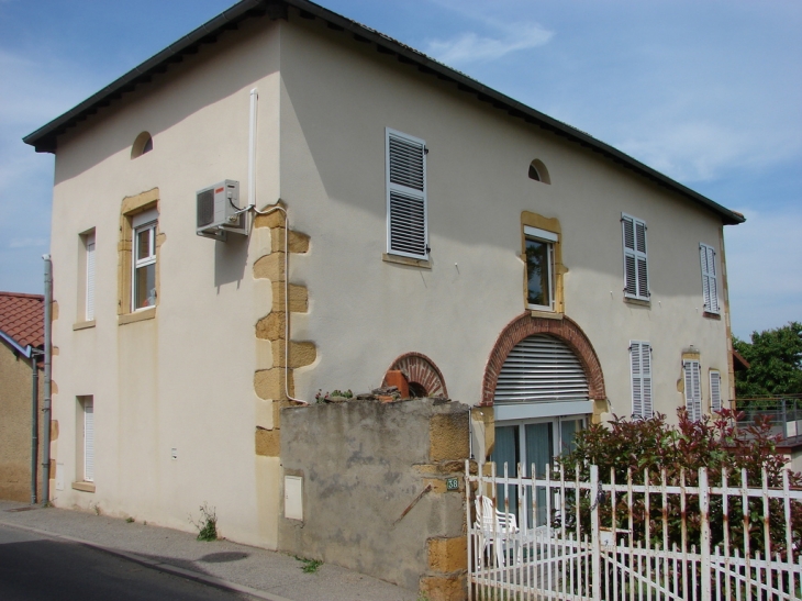 Jolie maison rénovée - Fleurieux-sur-l'Arbresle