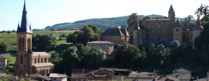 L'Eglise et le Château - Jarnioux