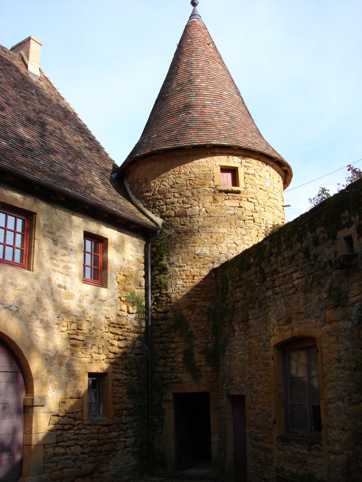 Le Château - Jarnioux