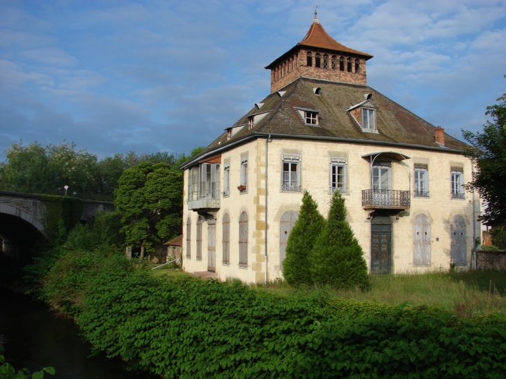Ancienne maison du XIXème siècle - L'Arbresle