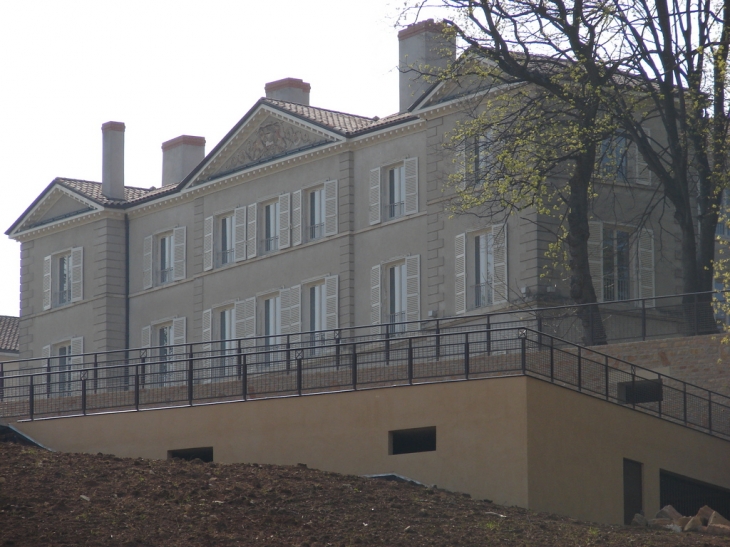 Le Château - Lachassagne