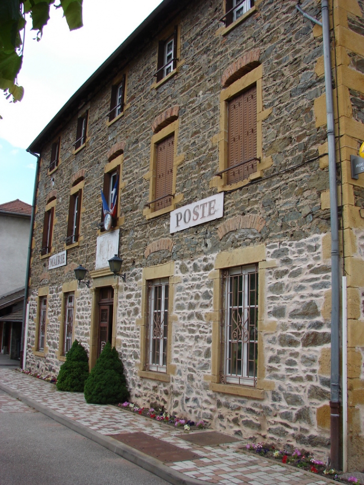 La Mairie et la Poste - Saint-Clément-sur-Valsonne