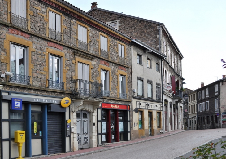 Les Commerces - Saint-Laurent-de-Chamousset