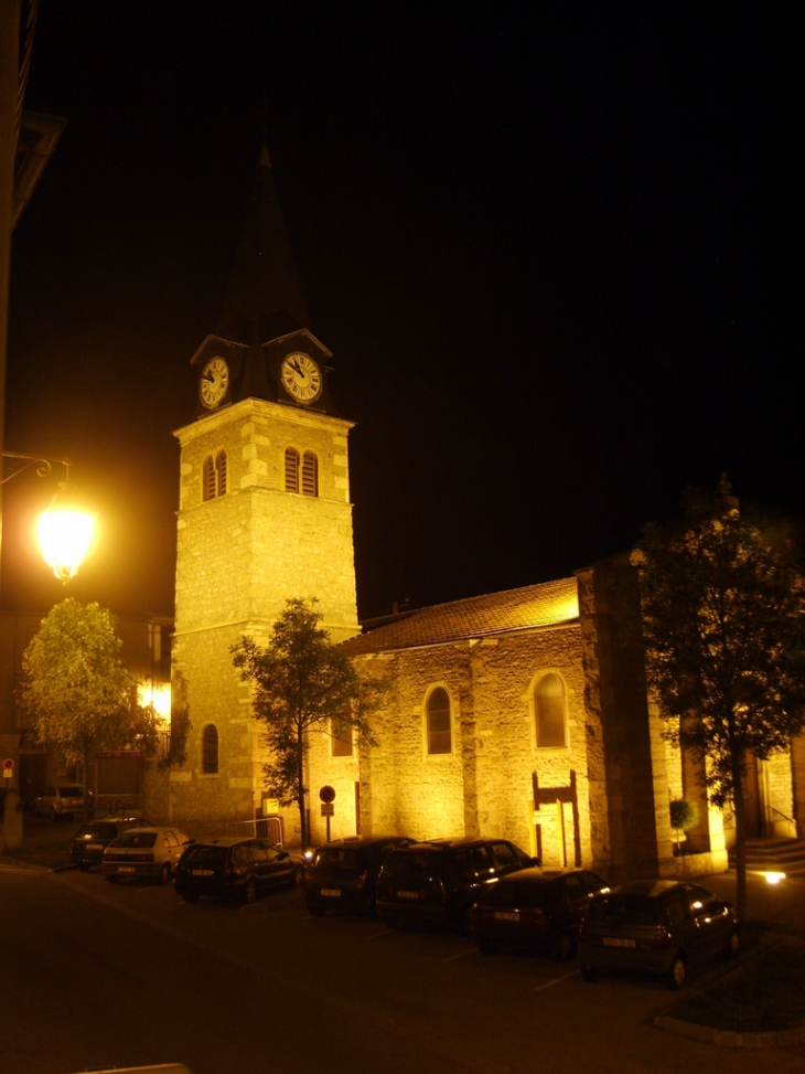 L'église vue de nuit...© Giraud François - Sainte-Consorce