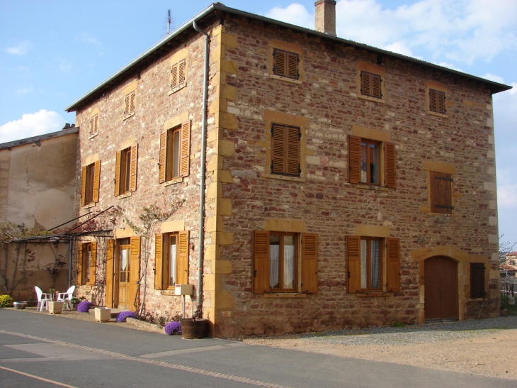 Une Maison de Village - Sainte-Paule