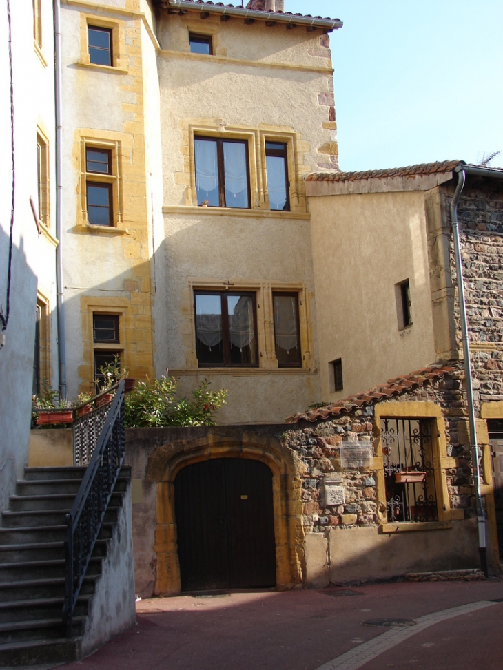 Maison du Chamarier (XIIIème et XVème siècle) - Savigny