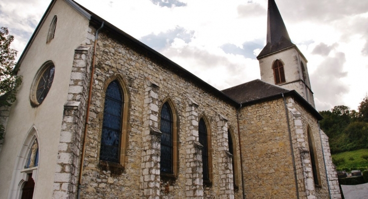 ...Eglise Saint-Pierre - Apremont