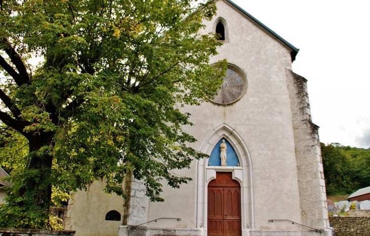 ...Eglise Saint-Pierre - Apremont