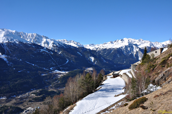 Vallee de la Maurienne depuis Courberon ( Télégraphe Chappe ) - Avrieux