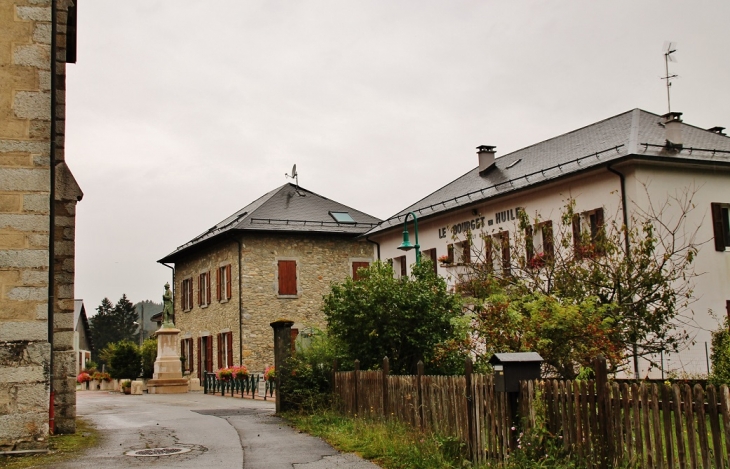 La Mairie - Bourget-en-Huile
