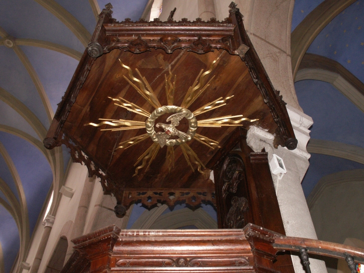 Plafond de la chaire à l'intérieur de l'église de Jarsy