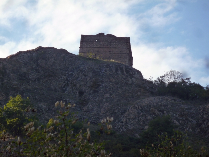 La tour - Le Châtel