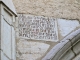 Cartouche gravé-au-dessus-du-portail-de-l-eglise-des-carmes