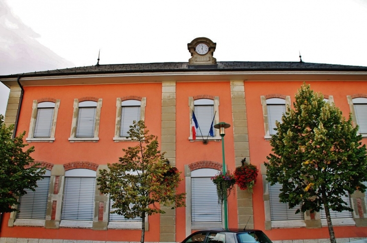 La Mairie - Les Marches