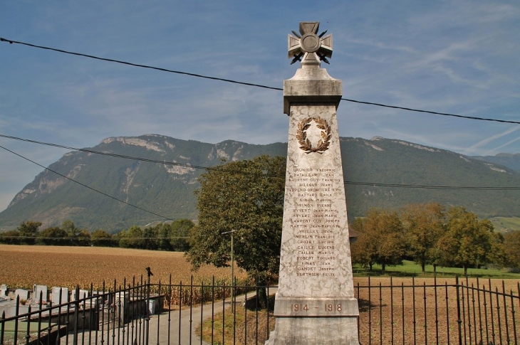 Monument aux Morts - Planaise