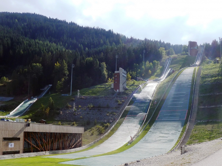 COURCHEVEL 1850 : piste d'entrainement saut à ski - Saint-Bon-Tarentaise