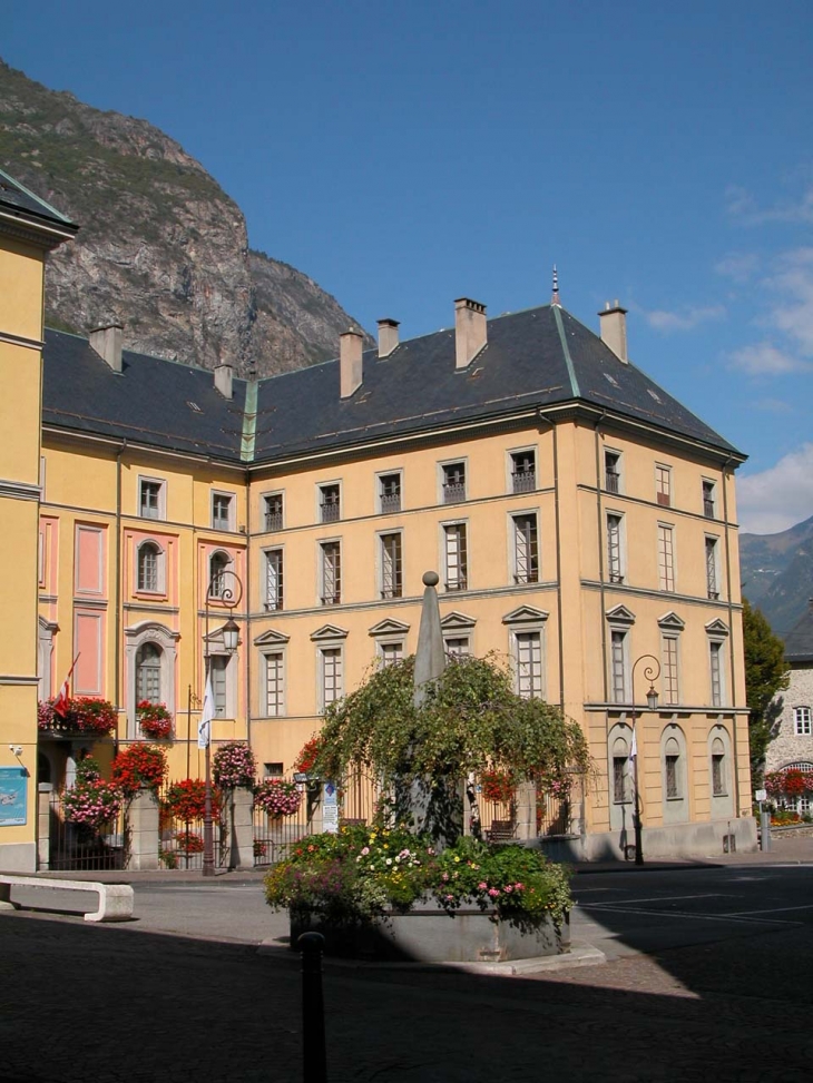 Office du tourisme - Saint-Jean-de-Maurienne