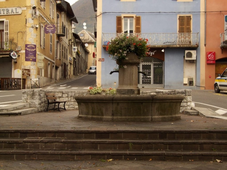 La Fontaine du centre ville - Saint-Pierre-d'Albigny