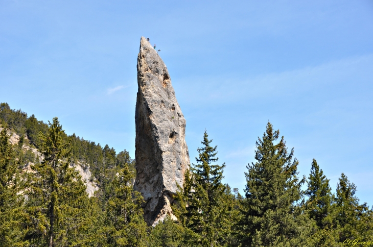 Le Monolithe - Sollières-Sardières